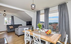 Apartment 2Home
